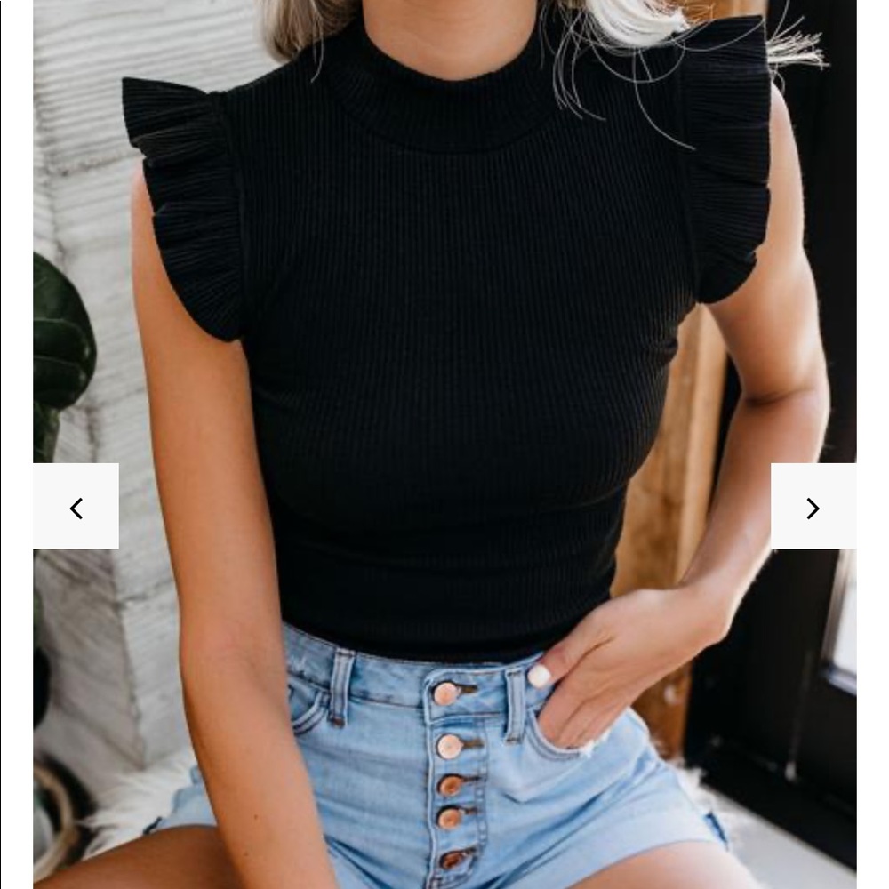 NWOT Vici Let Me See Your Halo Ribbed Top Black